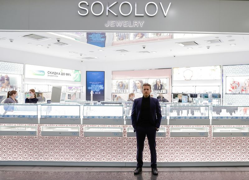 Russian jeweller Sokolov plans U.S. IPO as revenues double