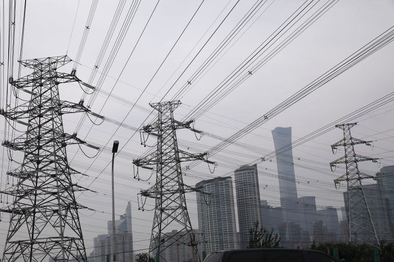 &copy; Reuters. Torres de transmissão de energia. 
28/9/2021 
REUTERS/Tingshu Wang