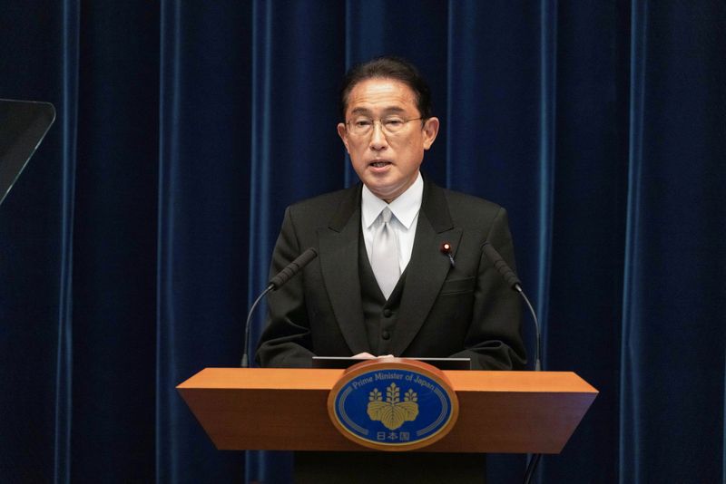 © Reuters. FILE PHOTO: Japanese Prime Minister Fumio Kishida speaks during his press conference, after the parliament re-elected him as prime minister following an election victory last month by his ruling Liberal Democratic Party, in Kantei, Japan November 10, 2021. Stanislav Kogiku/ Pool via REUTERS