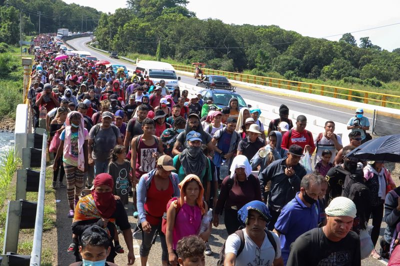 Struggling Venezuelans put faith in latest Mexico migrant caravan