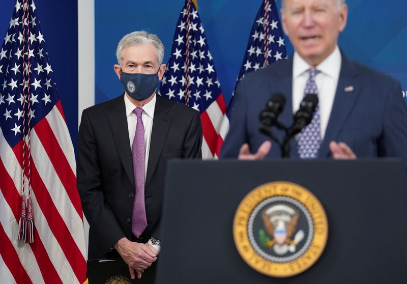 &copy; Reuters. U.S. Federal Reserve Chair Jerome Powell listens as President Joe Biden nominates him for a second four-year term in the Eisenhower Executive Office Building’s South Court Auditorium at the White House in Washington, U.S., November 22, 2021. REUTERS/Kev