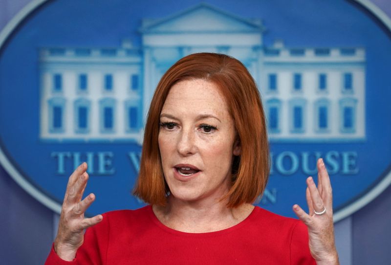 © Reuters. White House Press Secretary Jen Psaki speaks during a press briefing at the White House in Washington, U.S., November 19, 2021. REUTERS/Kevin Lamarque     