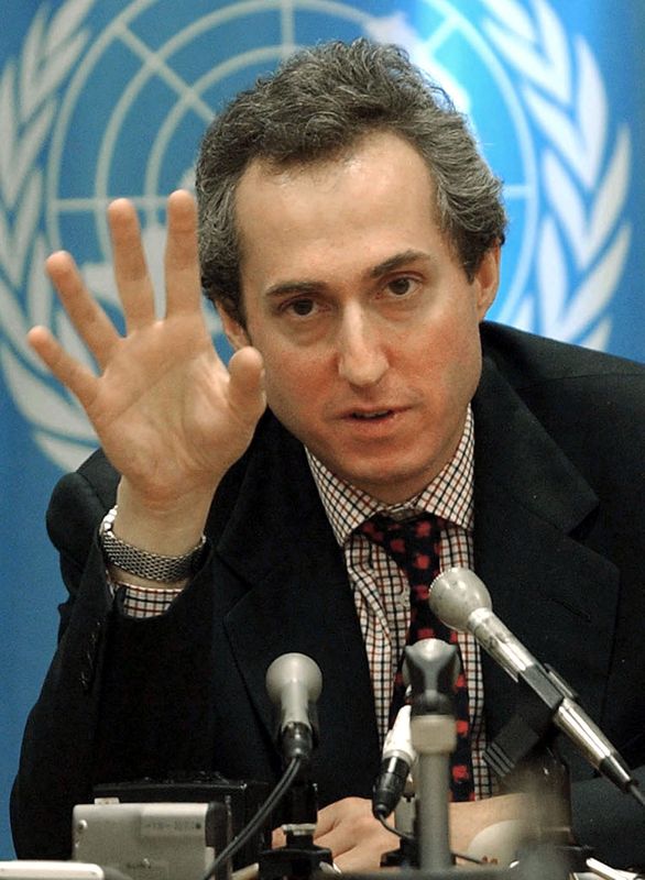 &copy; Reuters. المتحدث باسم الأمم المتحدة ستيفان دوجاريك يتحدث في مؤتمر صحفي. صورة من أرشيف رويترز