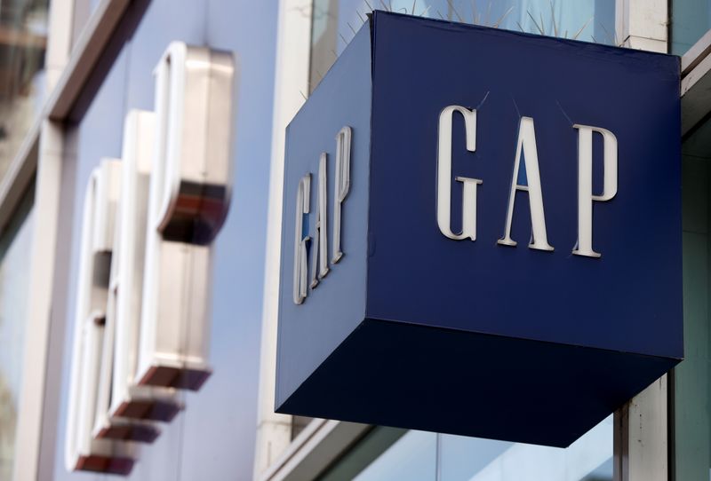 &copy; Reuters. FILE PHOTO: The Gap logo is seen on the front of the company's store on Oxford Street in London, Britain, July 1, 2021. REUTERS/John Sibley