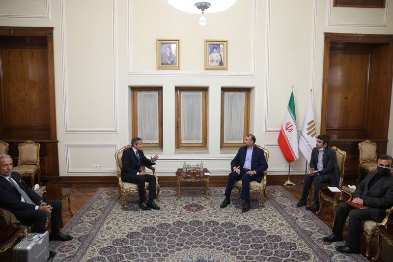 &copy; Reuters. FILE PHOTO: International Atomic Energy Agency (IAEA) Director General Rafael Grossi meets with Iran's Foreign Minister Hossein Amir-Abdollahian in Tehran, Iran, November 23, 2021. Majid Asgaripour/WANA (West Asia News Agency) via REUTERS 