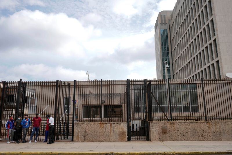 &copy; Reuters. Foto de archivo ilustrativa de la ebajada de EEUU en La Habana 
 May 19, 2021. REUTERS/Alexandre Meneghini