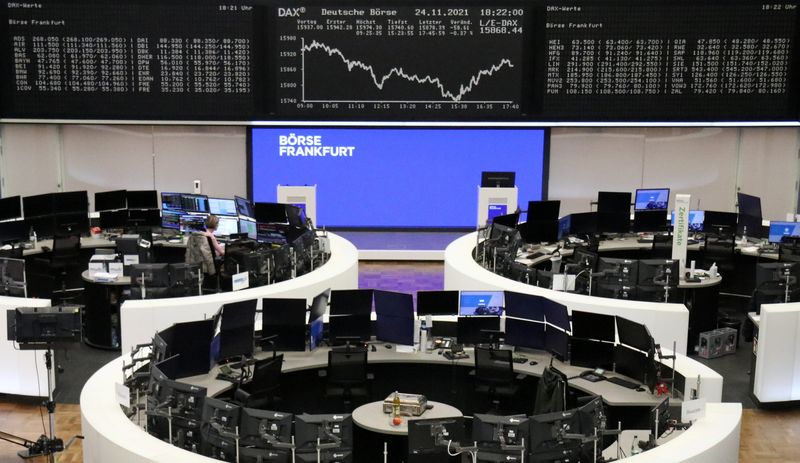 &copy; Reuters. The German share price index DAX graph is pictured at the stock exchange in Frankfurt, Germany, November 24, 2021. REUTERS/Staff