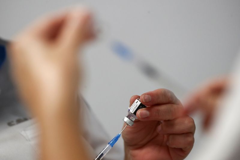 &copy; Reuters. Vacina contra Covid
24/11/2021 REUTERS/Sergio Perez