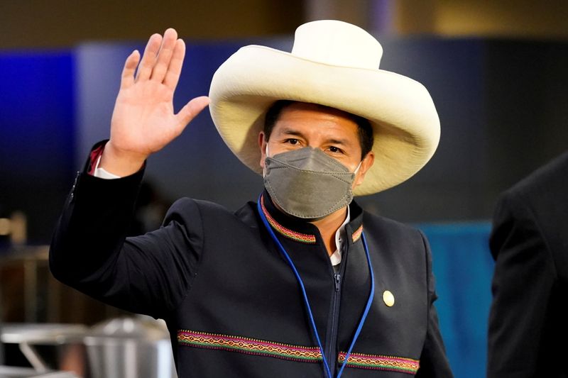 &copy; Reuters. ペルーの野党は２５日、カスティジョ大統領の弾劾に向けた動議を議会に提出した。写真は９月２１日、ニューヨークの国連本部で撮影（２０２１年　代表撮影）