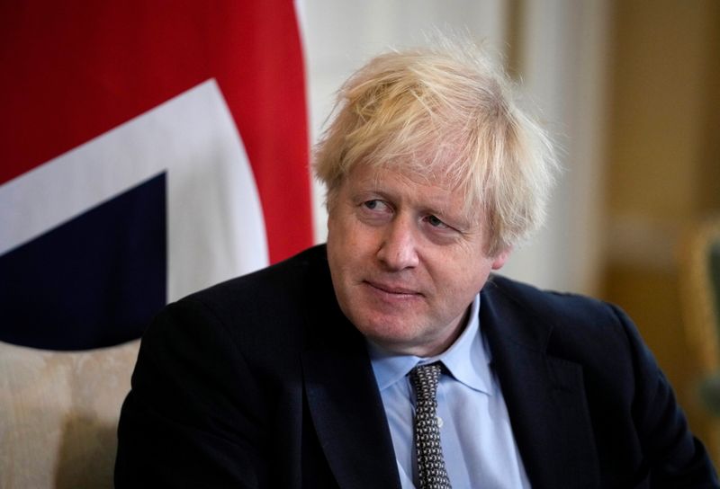 &copy; Reuters. Le Premier ministre britannique Boris Johnson ne regrette pas sa lettre au président français Emmanuel Macron au sujet de la gestion des flux migratoires dans la Manche, écrite dans une volonté de "partenariat et de coopération", a déclaré vendredi