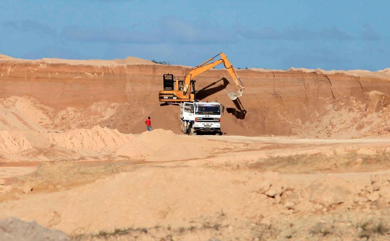 Guinea bauxite can make up for Indonesia ban, China's Antaike says