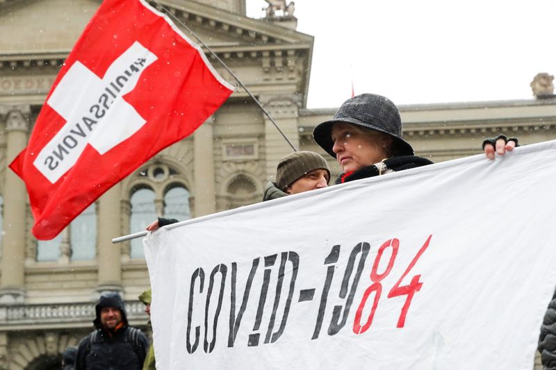 Suisse : La loi Covid approuvée par référendum
