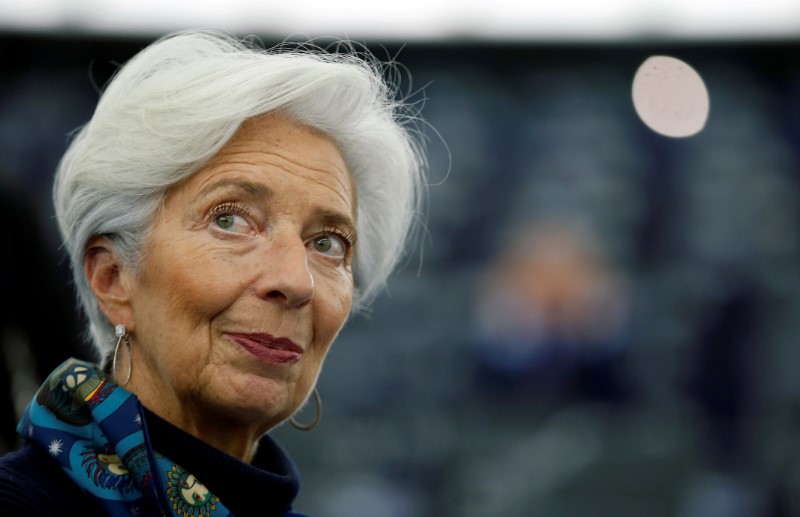 La zona euro está en mejor forma para encarar nueva ola del COVID y variante ómicron: Lagarde