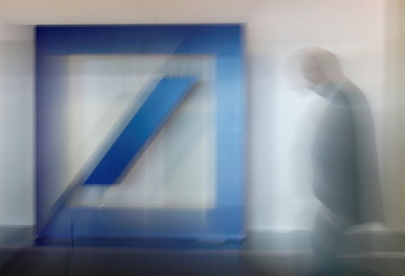 © Reuters. FILE PHOTO: The logo of Germany’s Deutsche Bank is on display in Frankfurt, Germany, May 23, 2019. REUTERS/Kai Pfaffenbach