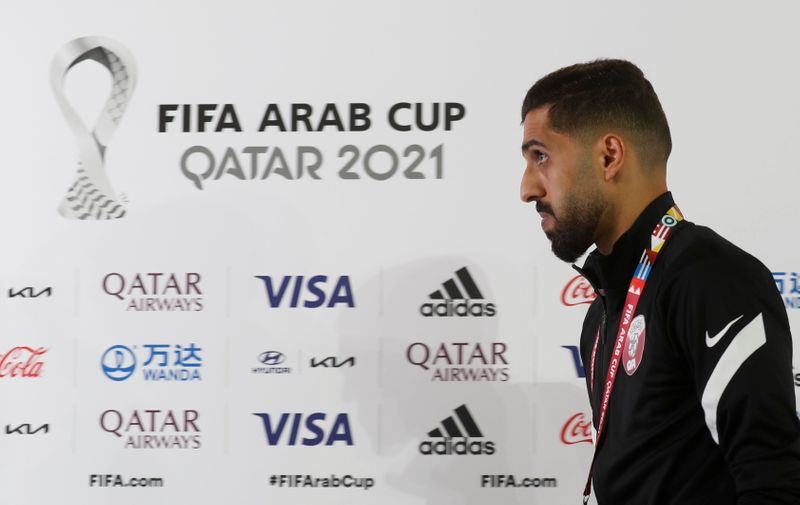 &copy; Reuters. Foto del lunes de Hassan Al-Haydos, capirán de Qatar, antes de una rueda de prensa sobre la Copa Árabe 2021, en Doha
Nov 29, 2021. REUTERS/Amr Abdallah Dalsh