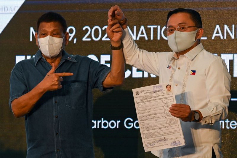 ドゥテルテ氏の後継候補が撤退表明、フィリピン大統領選