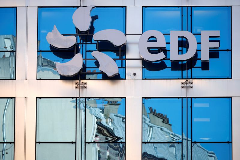 © Reuters. FILE PHOTO: The logo of EDF (Electricite de France) is seen on the French state-controlled utility EDF's headquarters in Paris, France, February 15, 2019. REUTERS/Charles Platiau