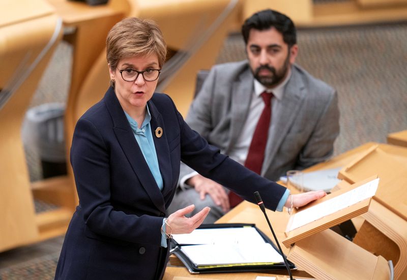© Reuters. Scotland's First Minister Nicola Sturgeon gives a coronavirus disease (COVID-19) update at the Scottish Parliament Building, in Edinburgh, Scotland, Britain, November 30, 2021.  Jane Barlow/Pool via REUTERS