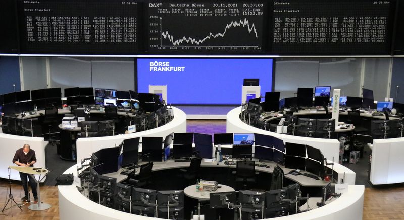 &copy; Reuters. The German share price index DAX graph is pictured at the stock exchange in Frankfurt, Germany, November 30, 2021. REUTERS/Staff