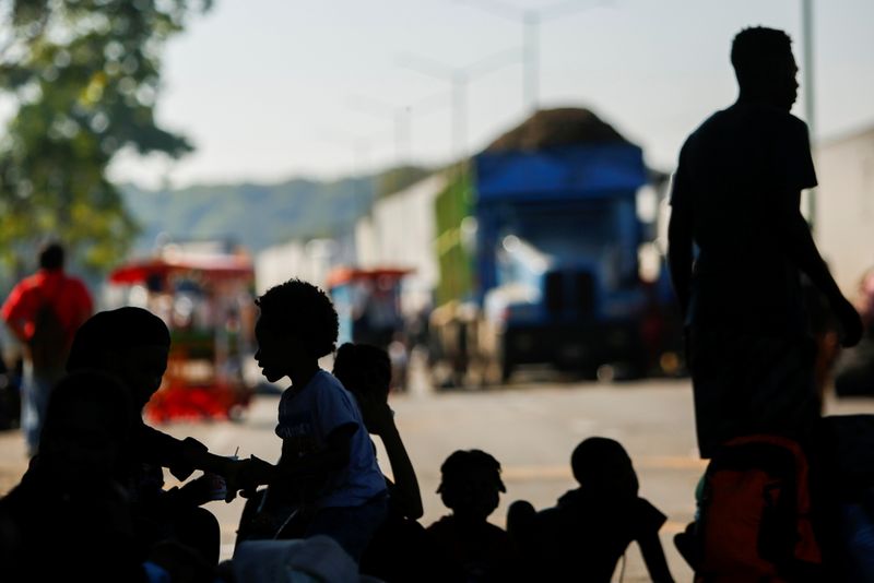 &copy; Reuters. Les migrations entre les pays les plus riches ont augmenté, tandis que les conflits et le changement climatique ont accru les déplacements internes dans les États les plus fragiles dont il est difficile de fuir, a déclaré mercredi l'Organisation inte