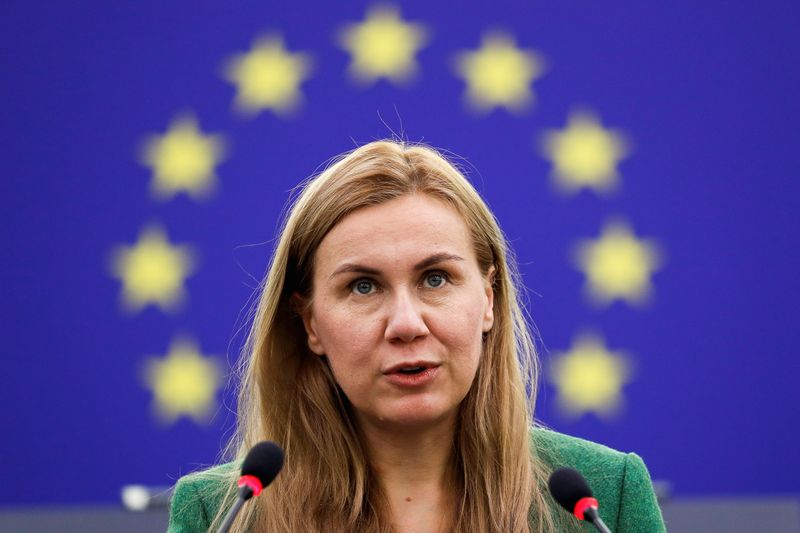&copy; Reuters. FILE PHOTO: European Commissioner for Energy Kadri Simson delivers a speech on the State of the Energy Union, at the European Parliament in Strasbourg, France, November 24, 2021. Julien Warnand/Pool via REUTERS