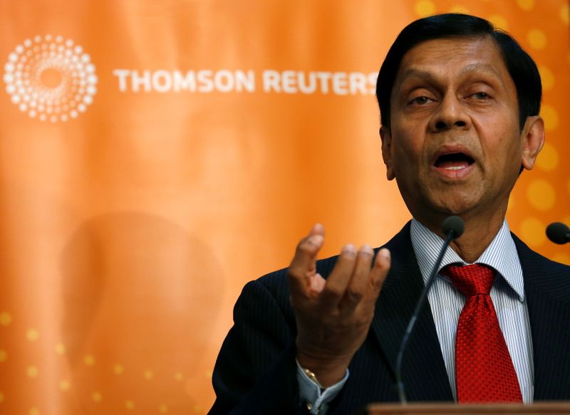 &copy; Reuters. FILE PHOTO: Sri Lanka's Central Bank Governor Ajith Nivard Cabraal  speaks during post-budget forum in Colombo October 27, 2014. REUTERS/Dinuka Liyanawatte/File Photo