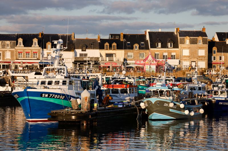 France secures Guernsey fishing licences in post-Brexit row