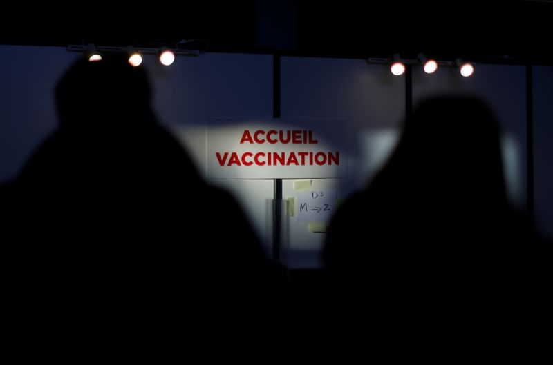 France ramps up vaccine booster drive, tightens entry rules
