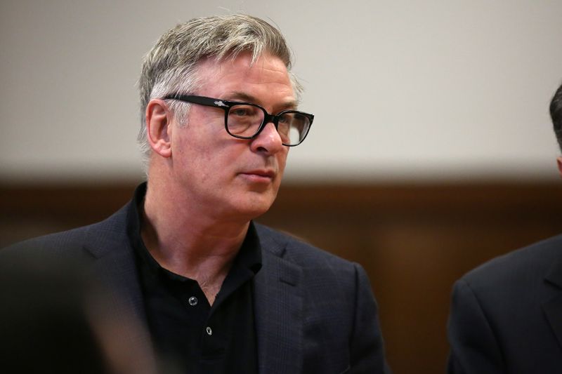 © Reuters. FILE PHOTO: Actor Alec Baldwin appears in court in the Manhattan borough of New York City, New York, U.S., January 23, 2019. Alex Tabak/Pool via REUTERS