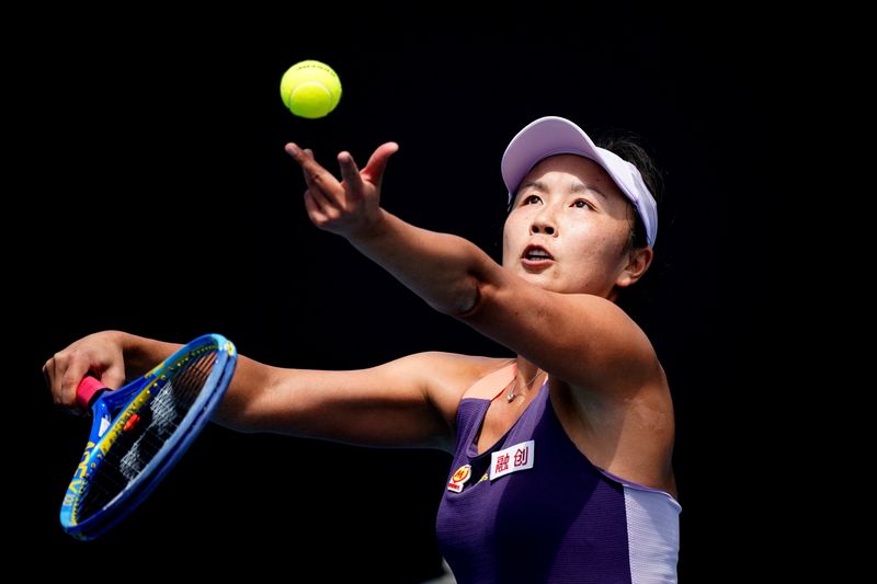 &copy; Reuters. لاعبة التنس الصينية بينغ شواي خلال مباراة في بطولة أستراليا المفتوحة للتنس في صورة من أرشيف رويترز.