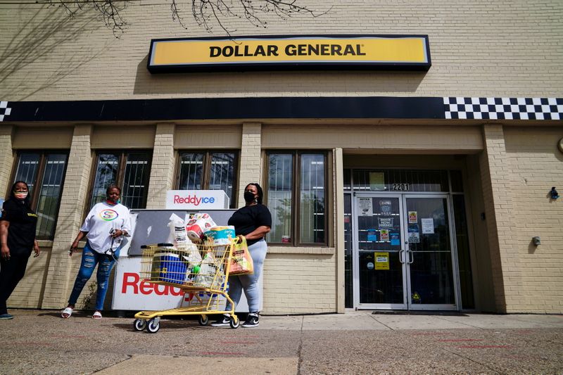 Dollar General forecasts tepid full-year profit as costs surge