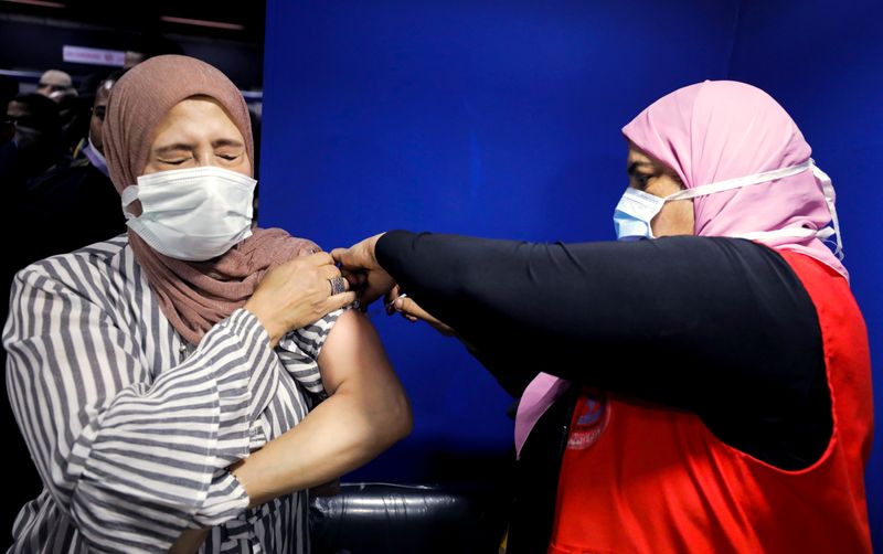 مصر تسجل 919 إصابة جديدة بفيروس كورونا و57 وفاة
