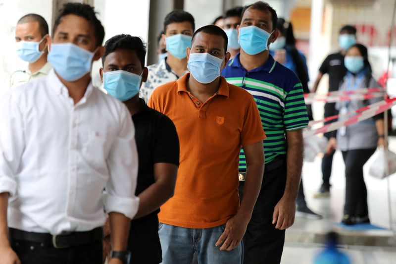 ماليزيا ترصد أول حالة إصابة بالسلالة أوميكرون