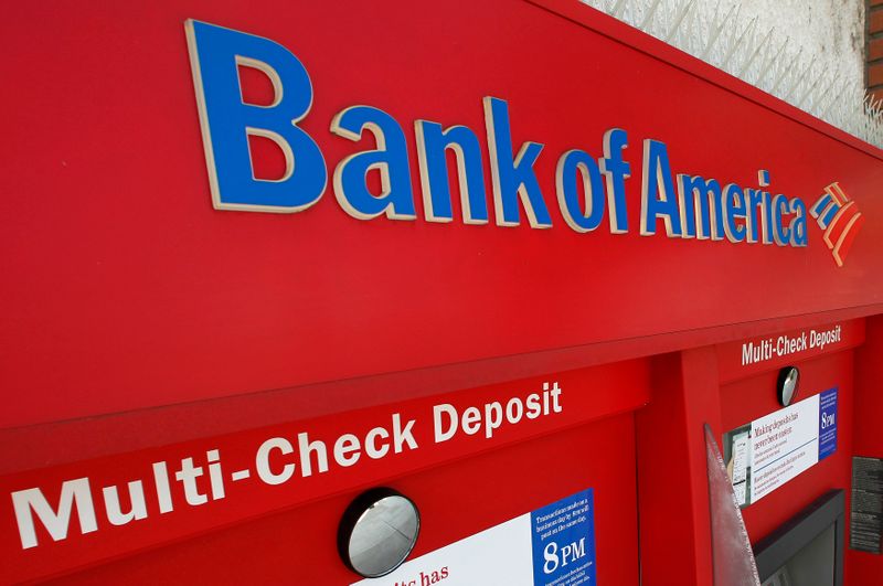 &copy; Reuters. Imagen de archivo de un cajero automático de una sucursal de Bank of America en Burbank, California, EEUU. 19 agosto 2011. REUTERS/Fred Prouser