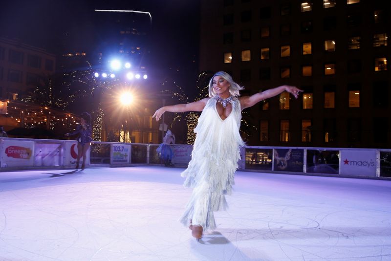 &copy; Reuters. Drag queen Khmera Rouge ice skates during the 'Drag Queens on Ice' event at the Union Square ice rink in San Francisco, California, U.S. December 2, 2021. REUTERS/Brittany Hosea-Small