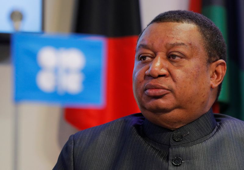 © Reuters. OPEC Secretary-General Mohammad Barkindo listens during a news conference in Vienna, Austria, November 7, 2017. REUTERS/Heinz-Peter Bader