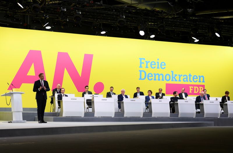 &copy; Reuters. Germany's Free Democratic Party (FDP) leader Christian Lindner attends an extraordinary party convention to vote on the coalition agreement, in Berlin, Germany December 5, 2021. REUTERS/Annegret Hilse