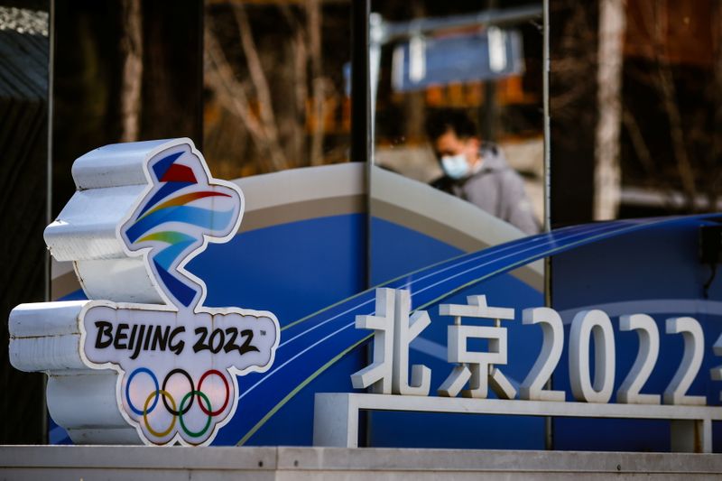&copy; Reuters. La Chine a décrit comme une "manipulation politique" la décision des Etats-Unis de n'envoyer aucune délégation diplomatique à Pékin pour les Jeux olympiques d'hiver en février prochain en raison de la situation des droits de l'homme dans le pays. /