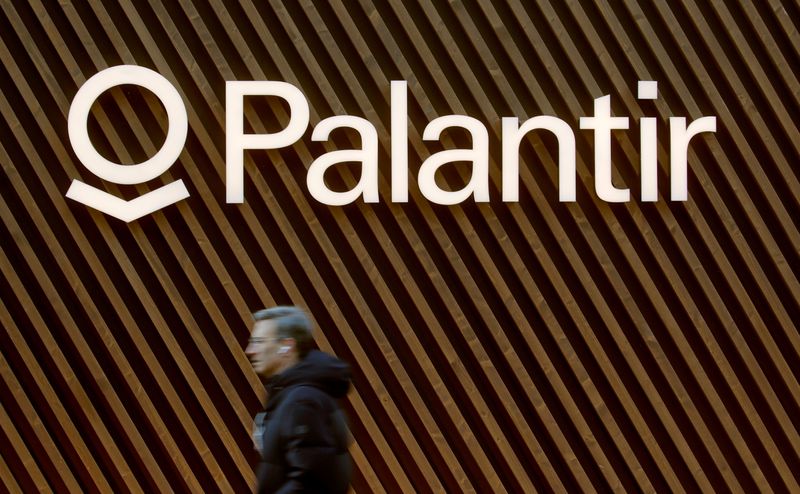 &copy; Reuters. FOTO DE ARCHIVO: El logotipo de la empresa de software estadounidense Palantir Technologies en Davos, Suiza, 22 de enero de 2020. REUTERS/Arnd Wiegmann/