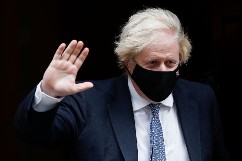 &copy; Reuters. Premiê britânico, Boris Johnson, deixa residência oficial em Londres
08/12/2021 REUTERS/Peter Nicholls
