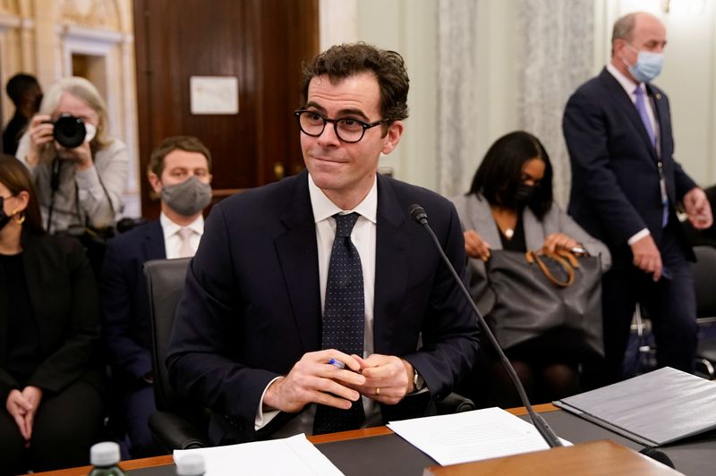 © Reuters. Instagram CEO Adam Mosseri takes his seat before a Senate Commerce, Science and Transportation Committee's Consumer Protection, Product Safety, and Data Security Subcommittee hearing on 
