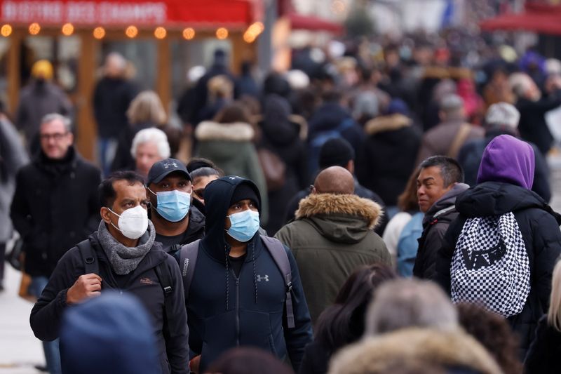 Few Europeans want a return to 9-5 at office after pandemic, survey shows