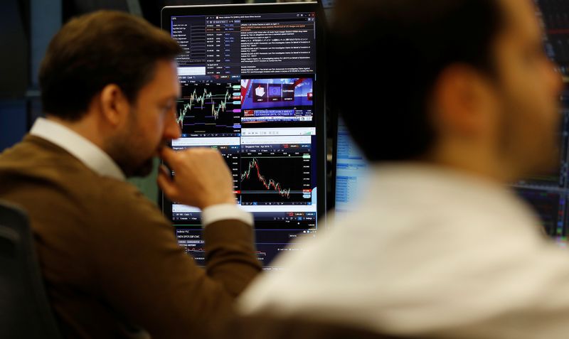 © Reuters. La Bourse de New York a ouvert en baisse jeudi. Dans les premiers échanges, l'indice Dow Jones perd 0,41%. /Photo d'archives/REUTERS/Peter Nicholls