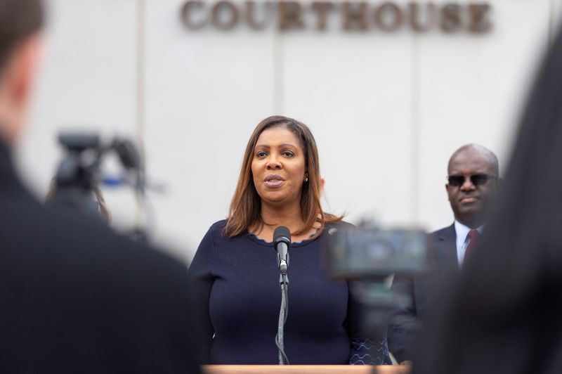 &copy; Reuters. FILE PHOTO: New York State Attorney General Letitia James speaks after receiving endorsements from Westchester County leaders for her bid for New York governor in White Plains, New York, U.S., December 2, 2021.  REUTERS/Joy Malone