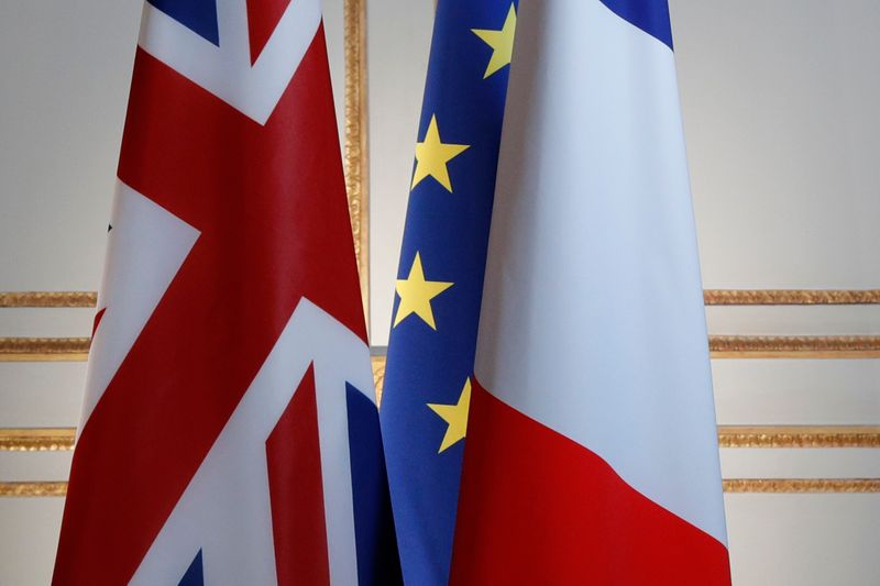 &copy; Reuters. Les relations avec le Royaume-Uni sont difficiles parce que le gouvernement britannique ne fait pas ce qu'il dit, a déclaré jeudi Emmanuel Macron. /Photo d'archives/REUTERS/Philippe Wojazer