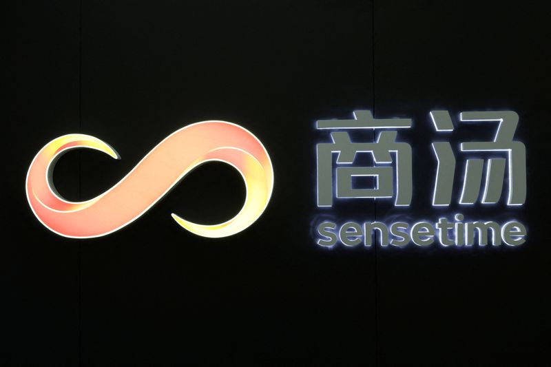 &copy; Reuters. FILE PHOTO: The logo of artificial intelligence (AI) startup SenseTime is seen at its office in Hong Kong, China August 18, 2021. Picture taken August 18, 2021. REUTERS/Tyrone Siu