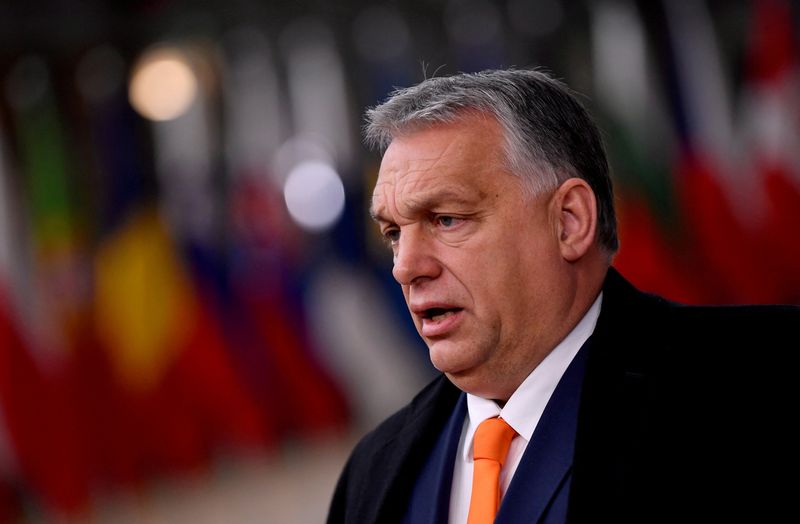 &copy; Reuters. FILE PHOTO: Hungary's Prime Minister Viktor Orban speaks as he arrives to attend a face-to-face EU summit amid the coronavirus disease (COVID-19) lockdown in Brussels, Belgium December 10, 2020. John Thys/Pool via REUTERS