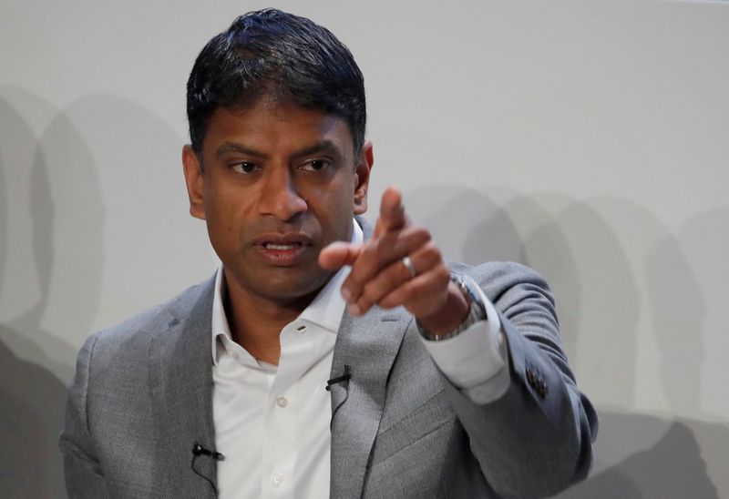 &copy; Reuters. FILE PHOTO: Novartis CEO Vas Narasimhan addresses the Swiss drugmaker's annual news conference in Basel, Switzerland, January 30, 2019. REUTERS/Arnd Wiegmann