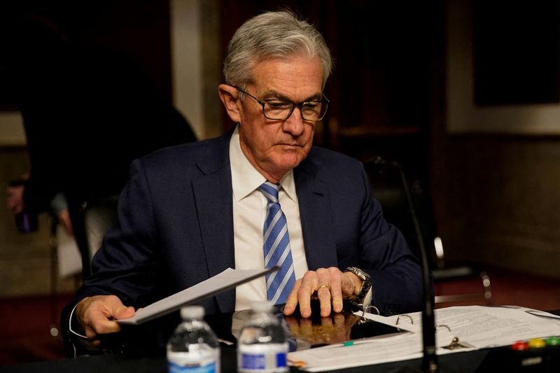 &copy; Reuters. FILE PHOTO: Federal Reserve Chair Jerome Powell prepares to testify before a Senate Banking Committee hybrid hearing on oversight of the Treasury Department and the Federal Reserve on Capitol Hill in Washington, U.S., November 30, 2021. REUTERS/Elizabeth 