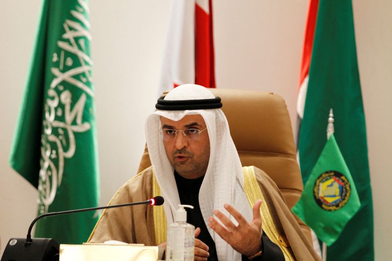 &copy; Reuters. الأمين العام لمجلس التعاون الخليجي نايف الحجرف يوم يتحدث في مؤتمر صحفي في قمة المجلس في مدينة العلا السعودية يوم 5 يناير كانون الثاني 2021. تصو